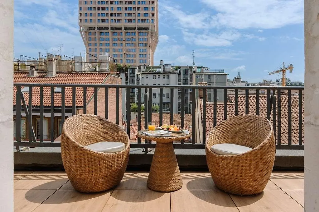 Hotel The Square Milano Duomo - Preferred Hotels & Resorts  Milan