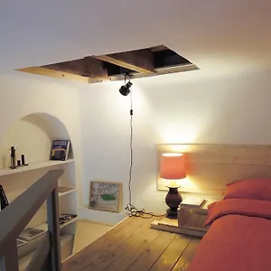 V12 Design Apartment Milan