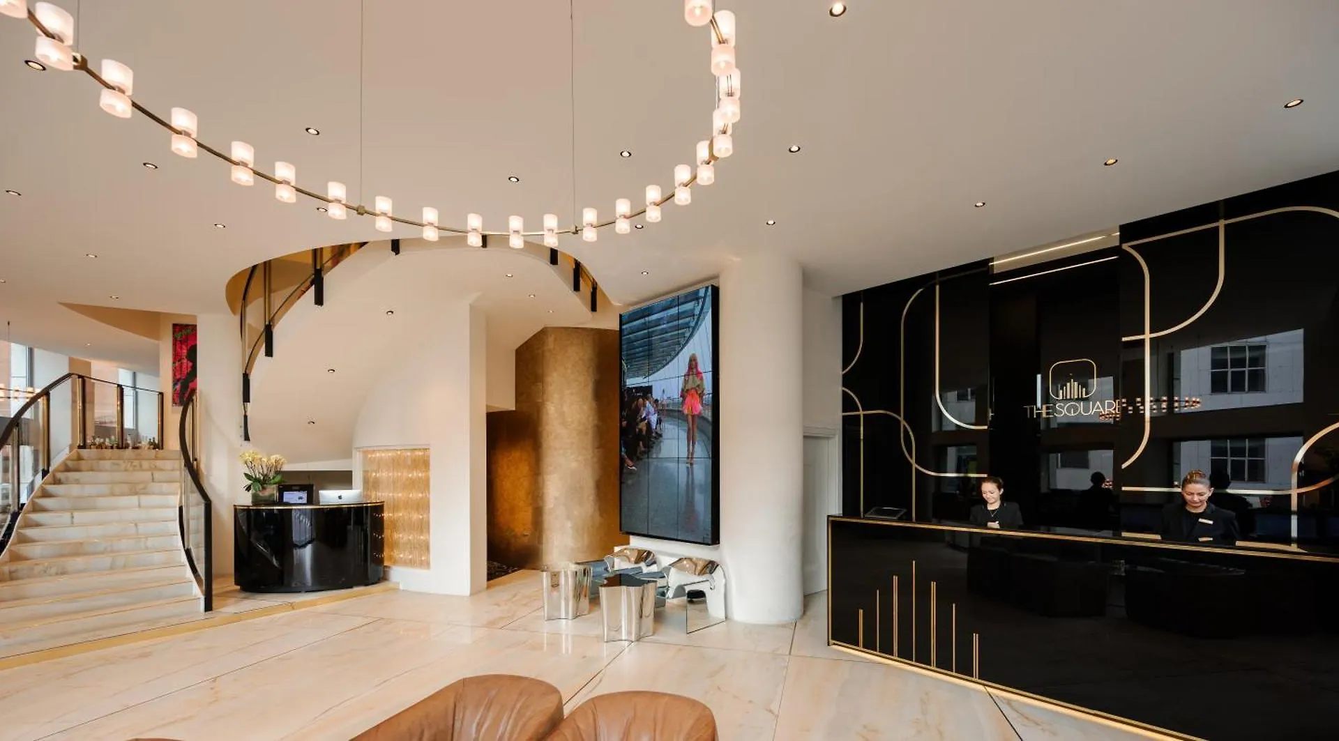Hotel The Square Milano Duomo - Preferred Hotels & Resorts 4*,