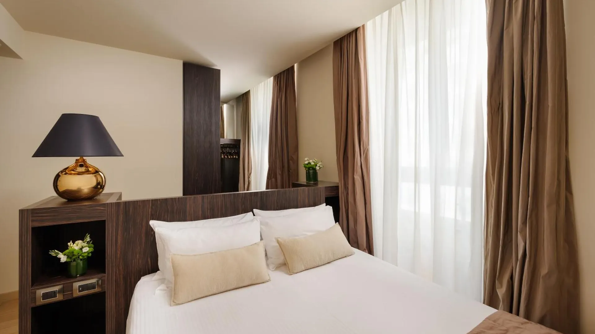 Hotel The Square Milano Duomo - Preferred Hotels & Resorts