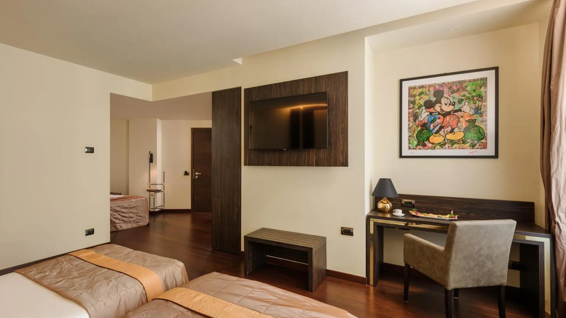 Hotel The Square Milano Duomo - Preferred Hotels & Resorts 4*, Milan Italy